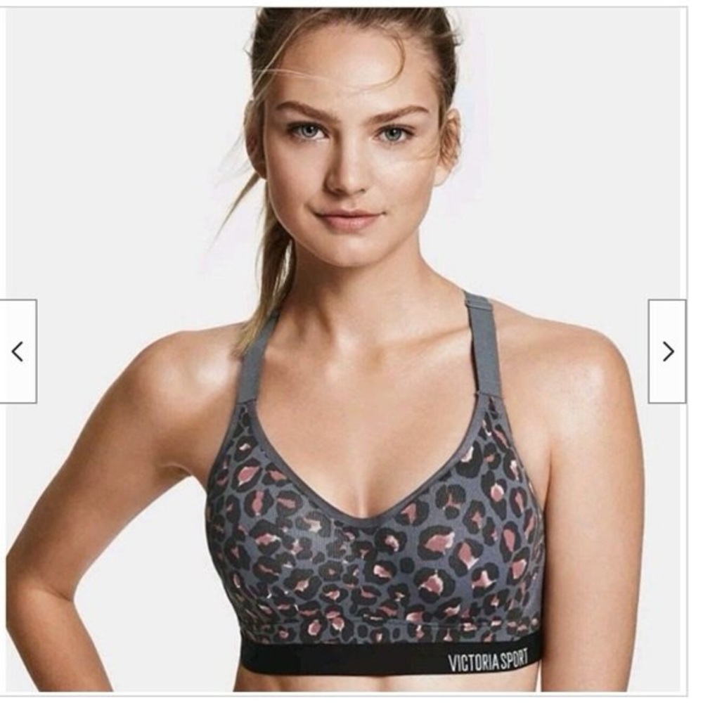 Victoria’s Secret Leopard Incredible Sports Bra size 34B Racerback